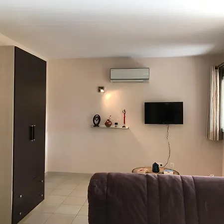 Apartament Mini Avec Acces Direct Plage De Favone *